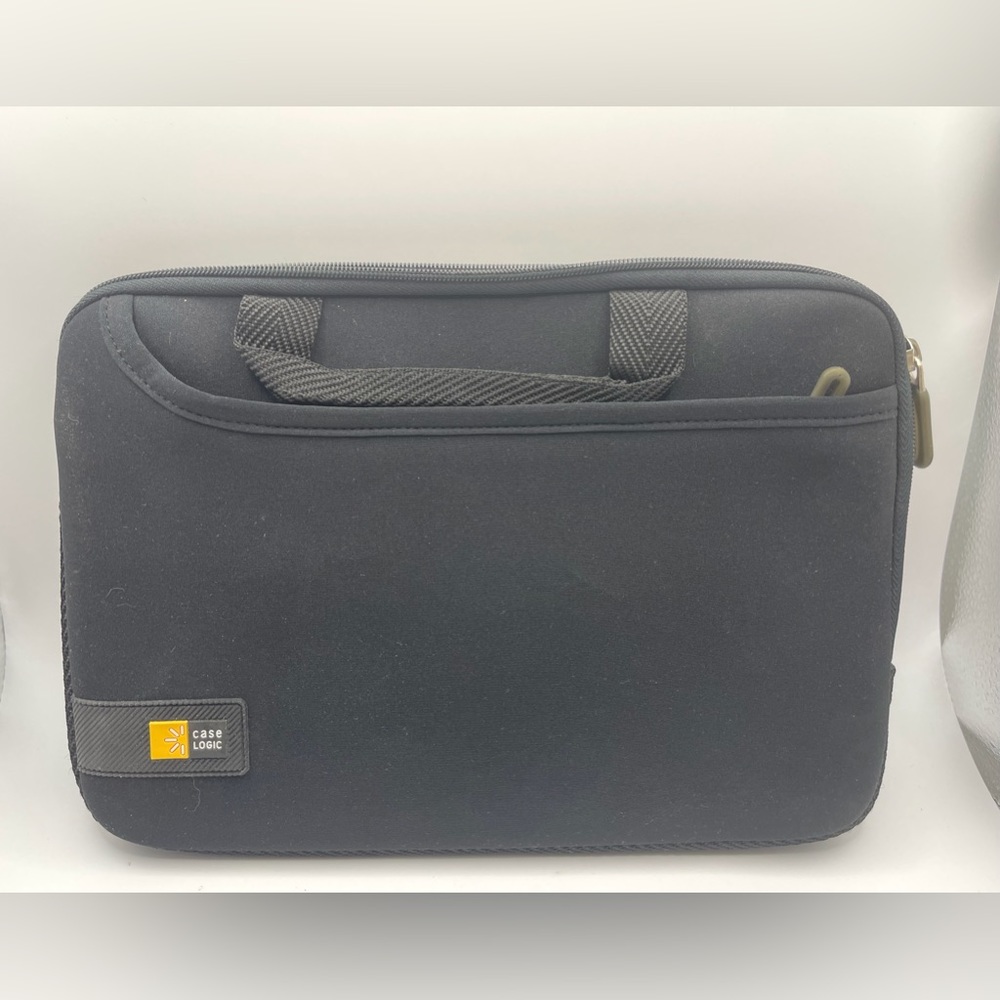Case Logic Tablet Case